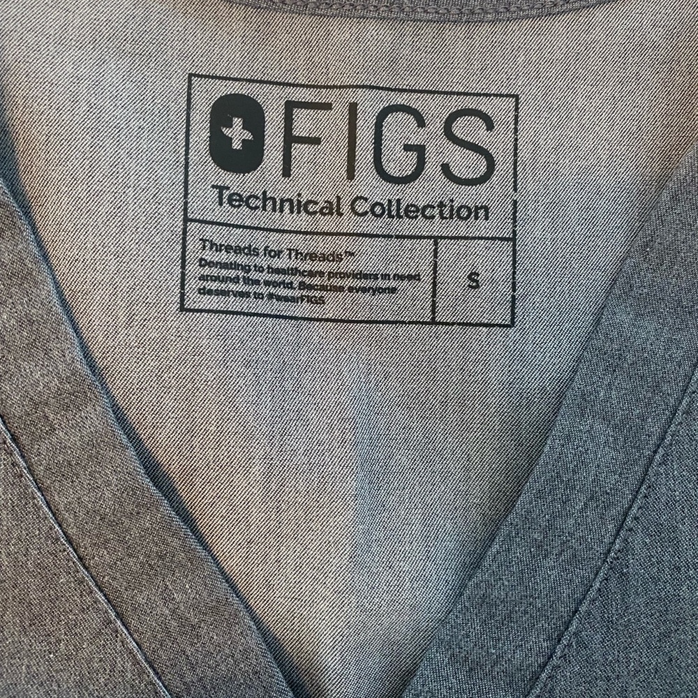 FIGS Gray Scrub Top